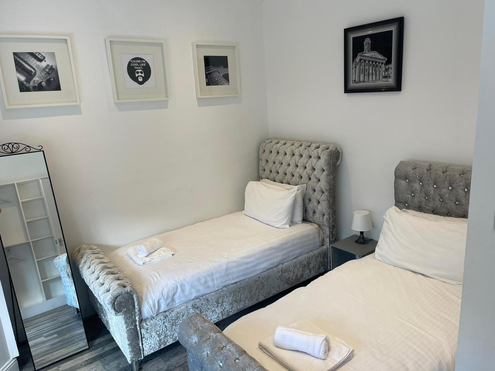 Elder Park Apartments Glasgow Extérieur photo